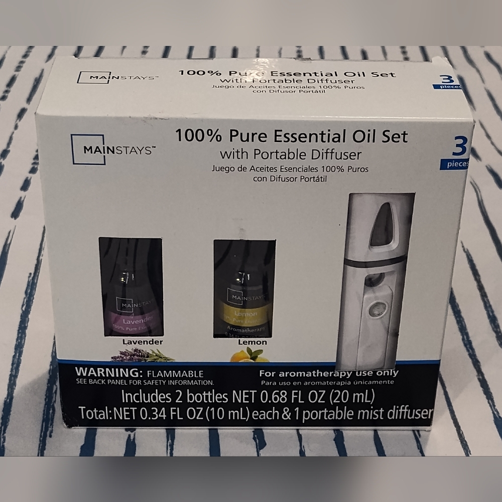 NWT! Mainstays Portable Oil Diffuser Set